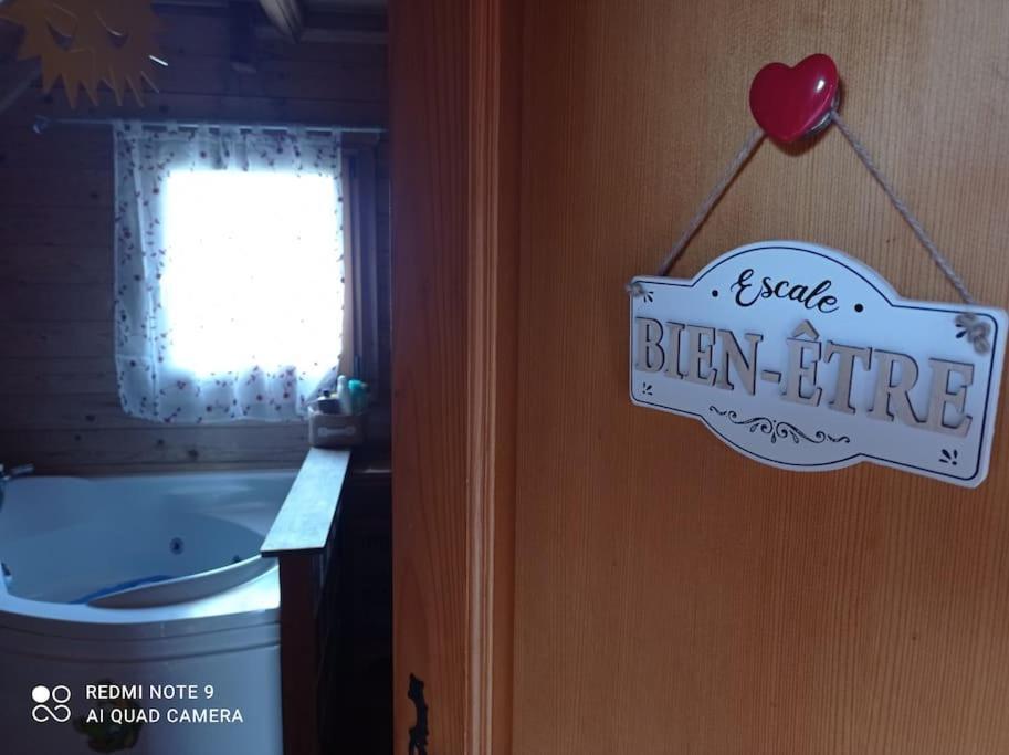 Chalet Familial En Bois A 150 M De La Mer Santec 외부 사진